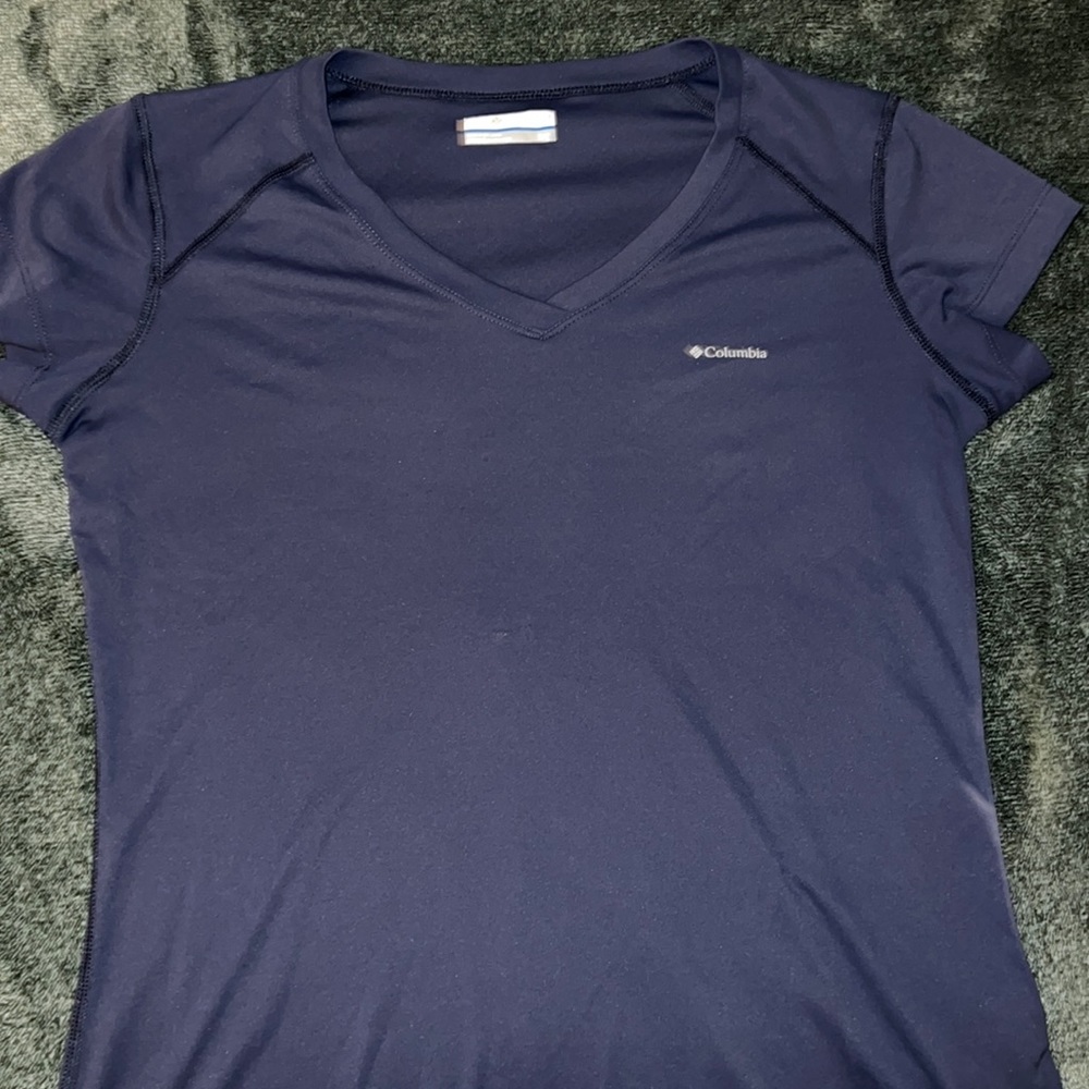 Sporty Columbia shirt